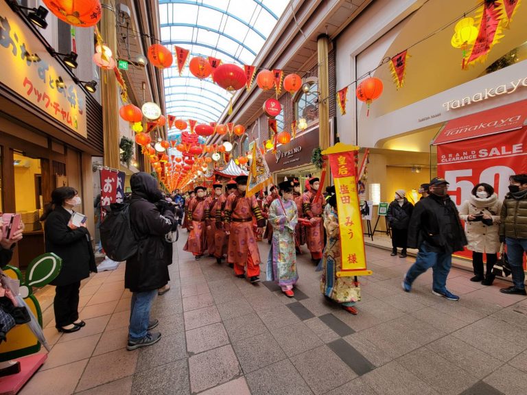 【ランタンフェスティバル】皇帝パレードは浜町アーケードも通ります！【開催日は1/28・2/4】